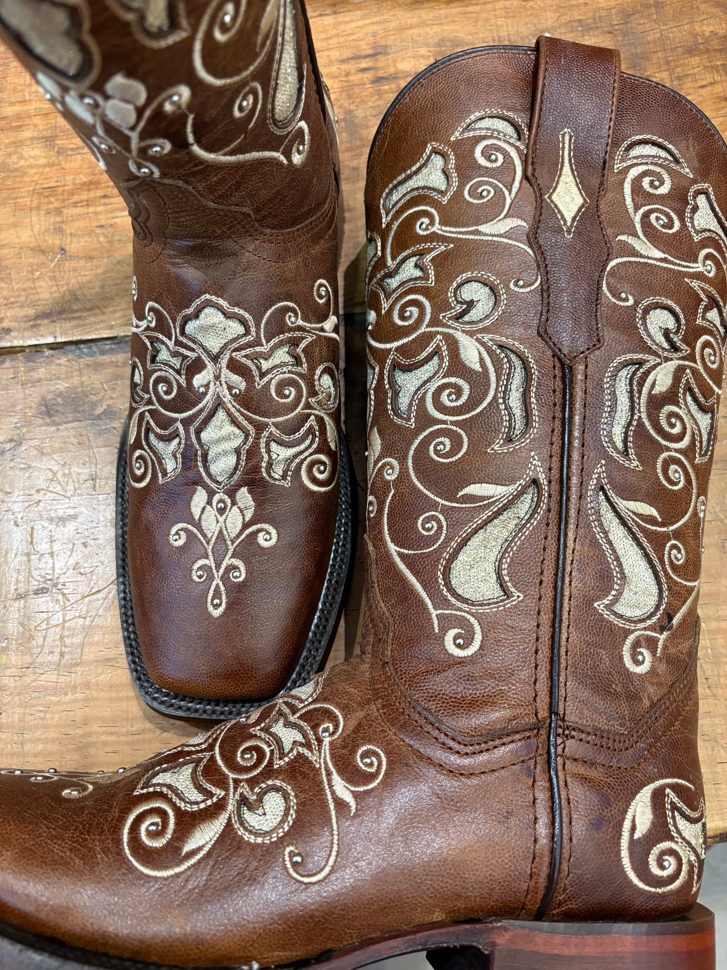 Bronzer Boot: Carter Tabaco Leather square Toe Boot