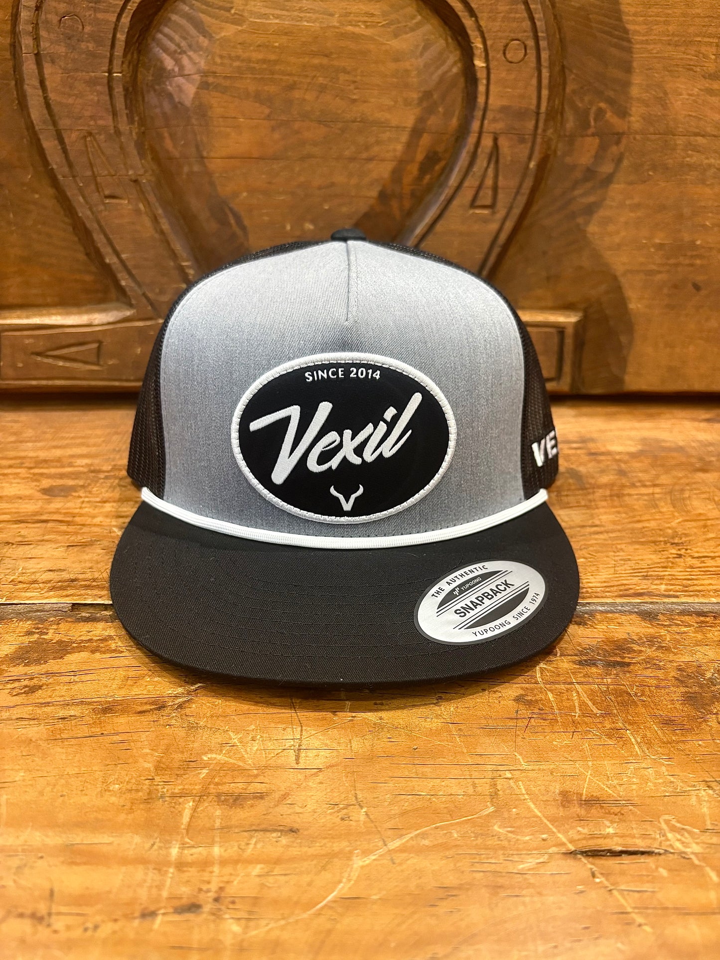 Vexil Cap Gray/White Mesh
