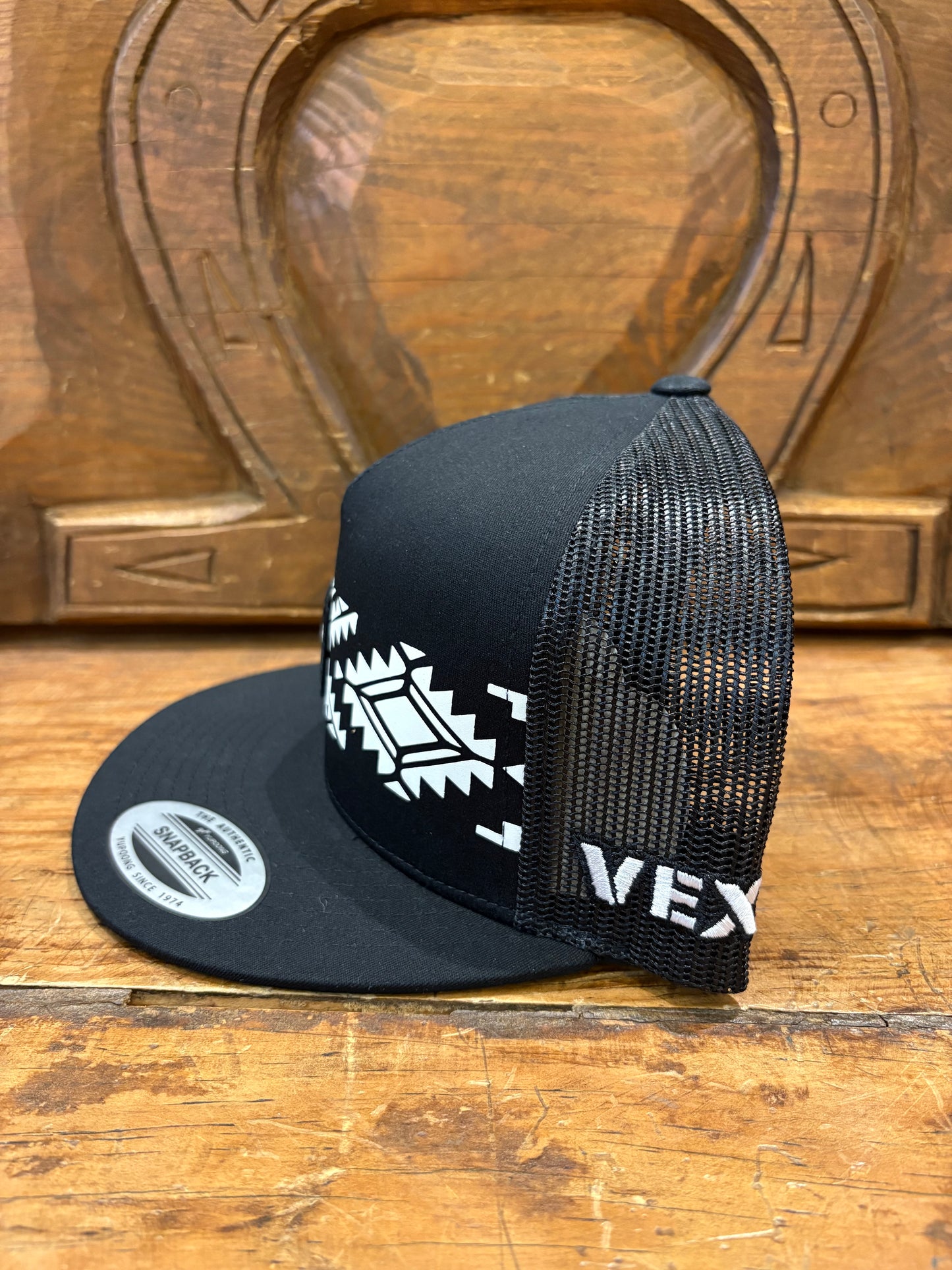 Vexil Cap - Black Icon - Black/White/Black Mesh